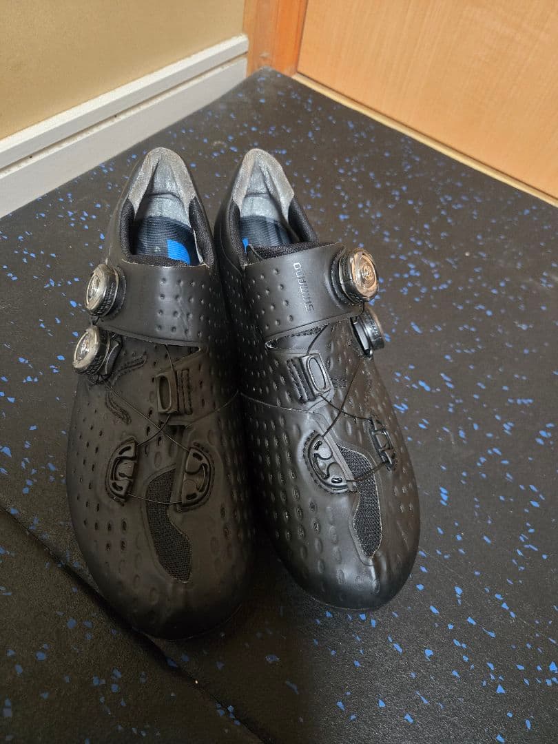 美品 shimano シマノSH-RC9、42.5サイズ（26.8cm）