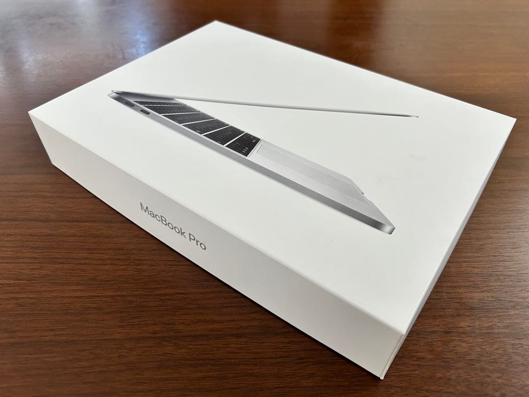 MacBook Pro (13-inch, 2017) 本体