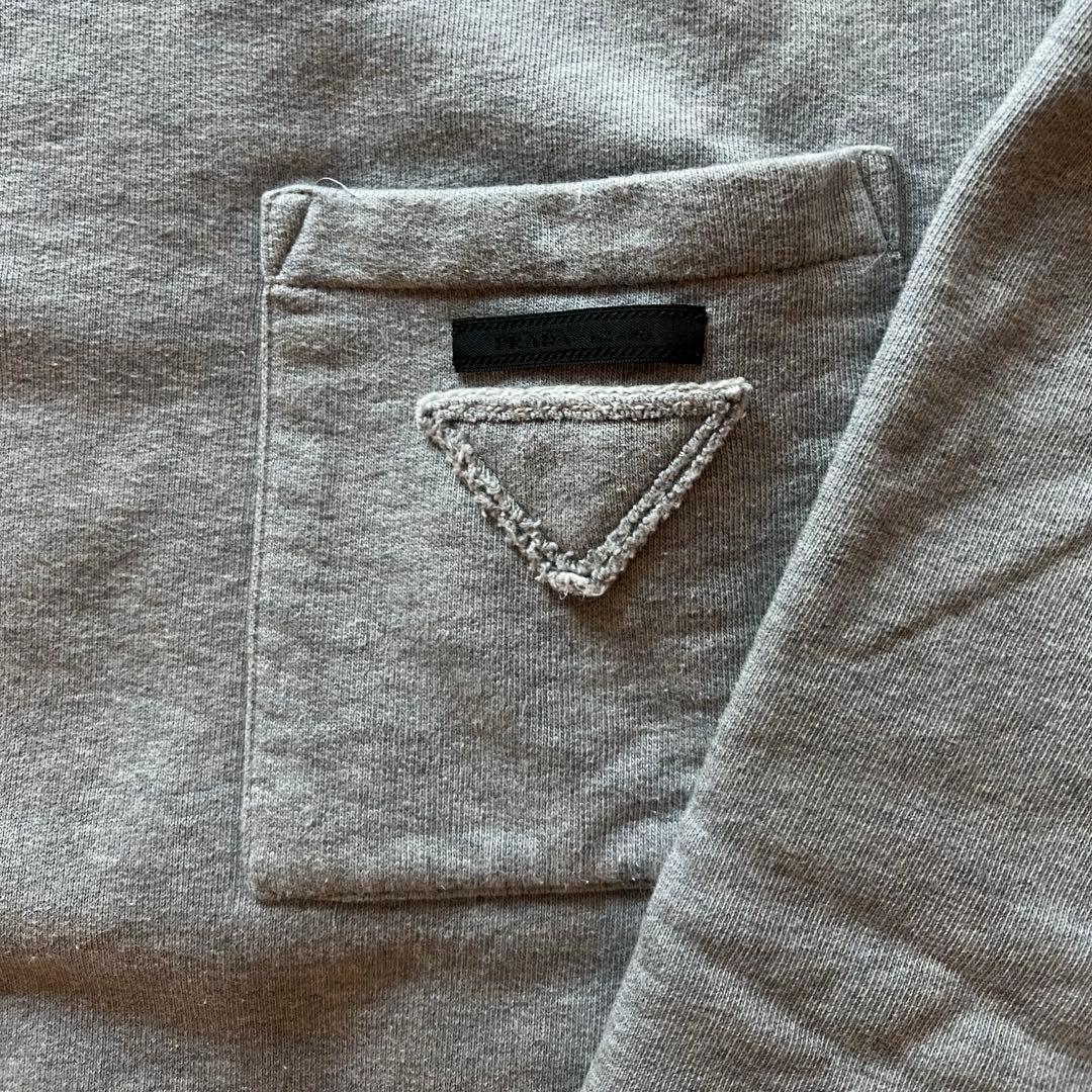 PRADA グレー スウェット Lサイズ