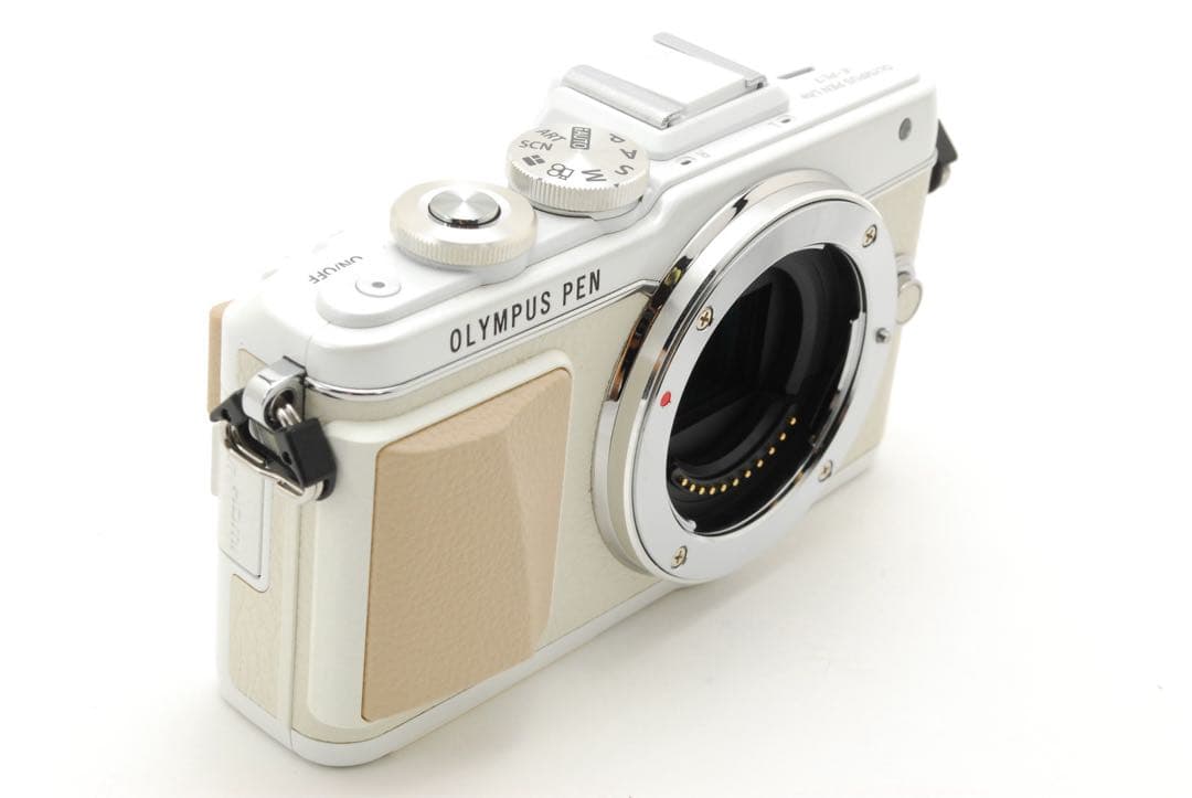 ✨極美品✨オリンパス E-PL7❤️Wi-Fi&自撮り❤️ショット数わずか598回！