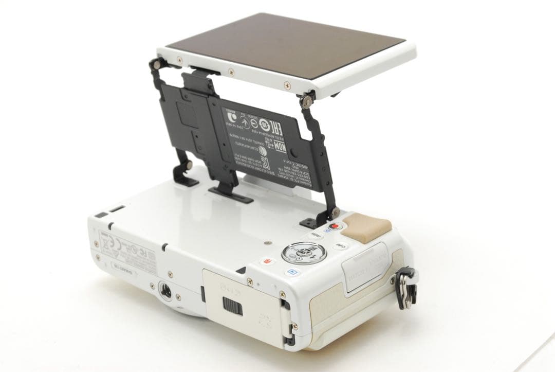 ✨極美品✨オリンパス E-PL7❤️Wi-Fi&自撮り❤️ショット数わずか598回！