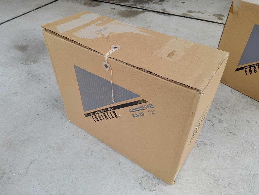 ◆新品◆アルミ 工具箱 ケース シルバー カギ付 & スタンダードフォームキット