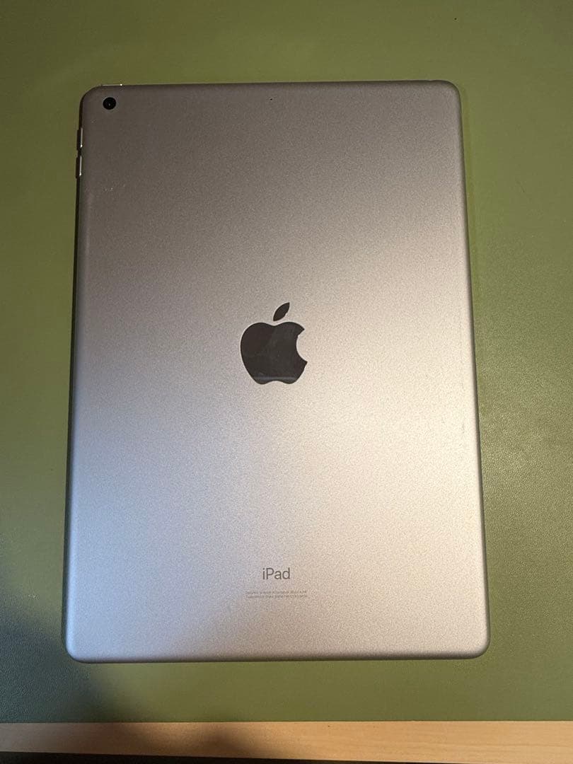 Apple iPad 第7世代　32GB