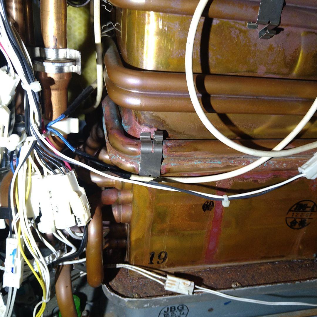 ジャンク　ノーリツ 石油　給湯器 OTQ-4701AY美作市より 引き取り限定