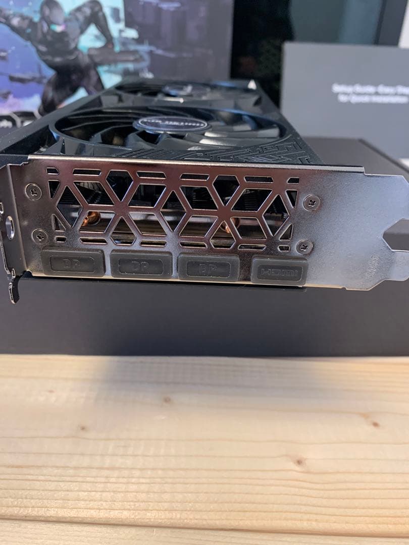 GALAKURO GeForce RTX 4060 Ti 本体