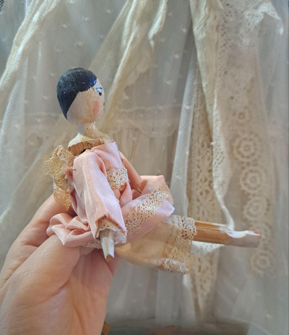 小さめ　ペグドール　座れる　ピンクドレス　　ミニョネット　アンティーク　ほのぼの