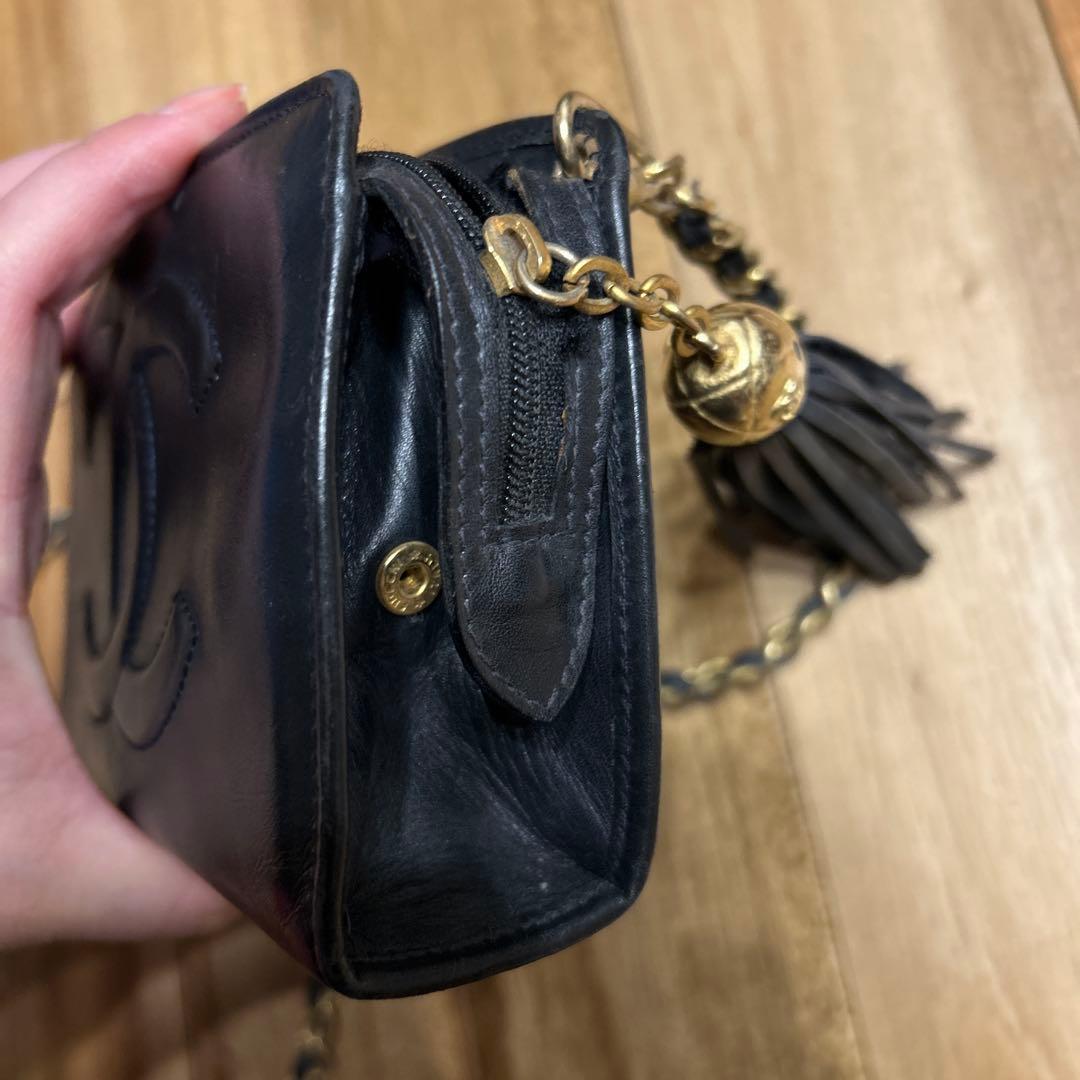 シャネル　斜めがけポシェット　紺色