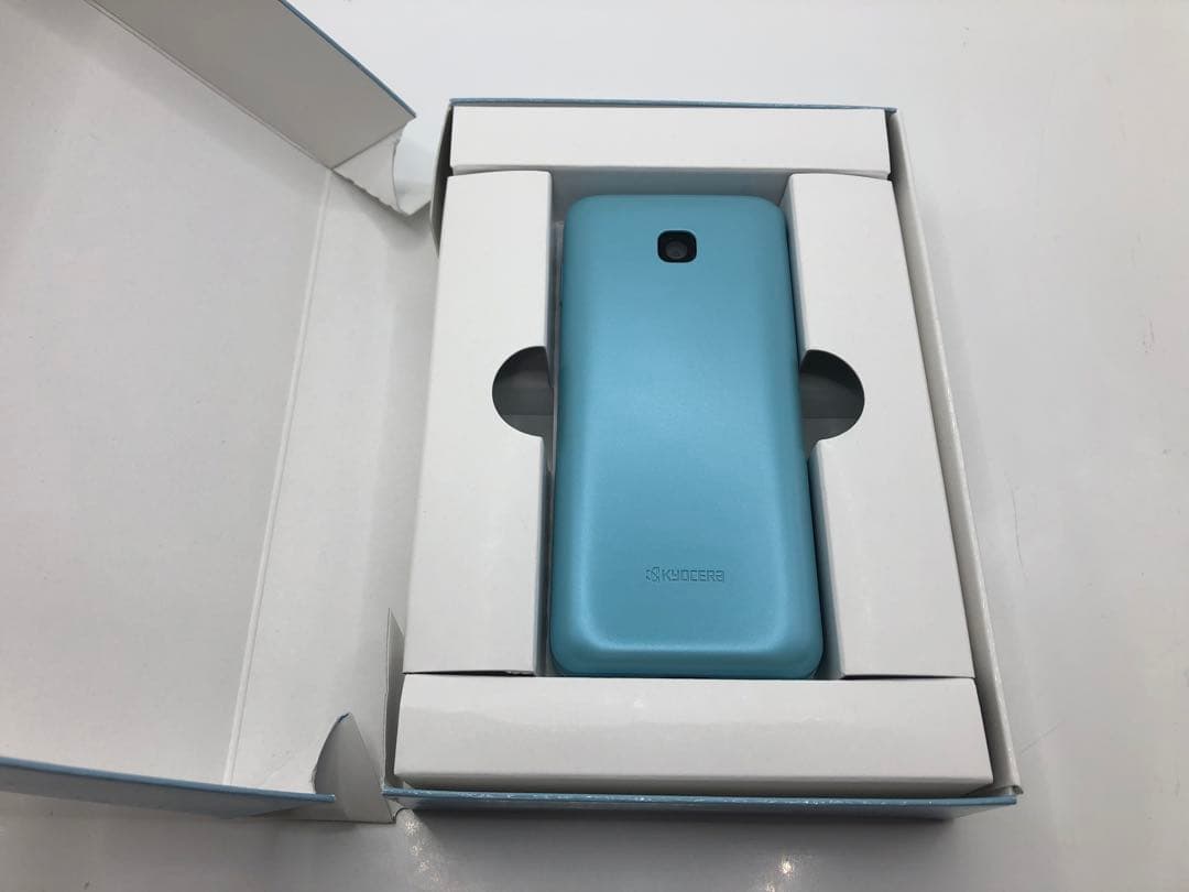 au　GRATINA KYF42 　ライトブルー　4G ガラケー　☆未使用☆