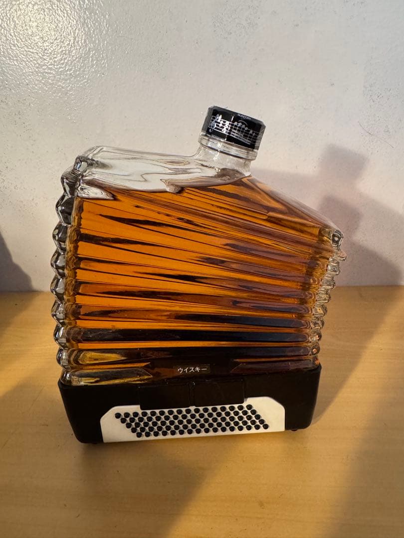 SUNTORY WHISKY サントリー山崎　アコーディオン