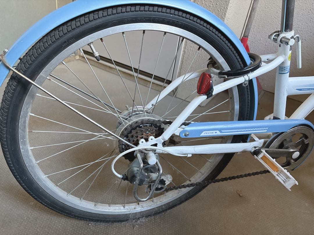 アサヒサイクル 子供用自転車 ホワイト/ブルー 前面バスケット付き 24インチ