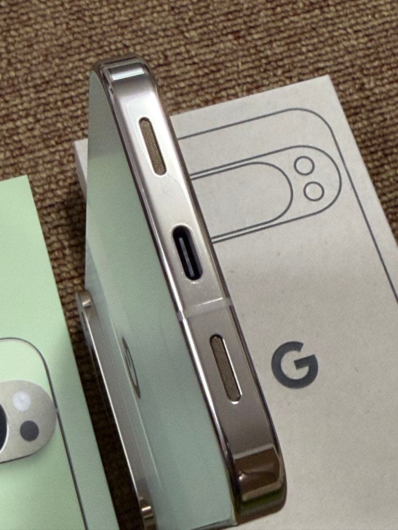 ほぼ未使用 Google Pixel 10ProXL 緑 Jade 256GB