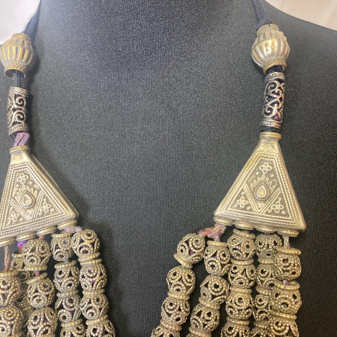 【期間限定お値引中】FCBD アクセサリー トライバルネックレス 　チェーン装飾