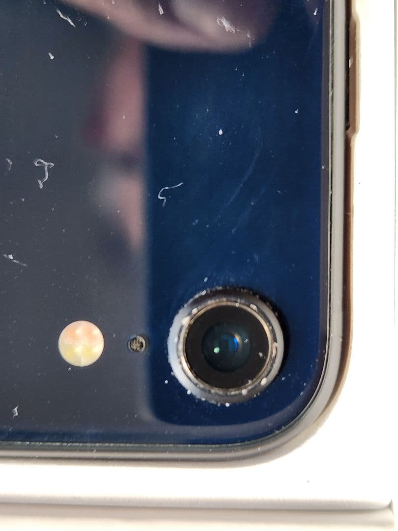 iPhone SE3(64GB)simフリー オマケ付き