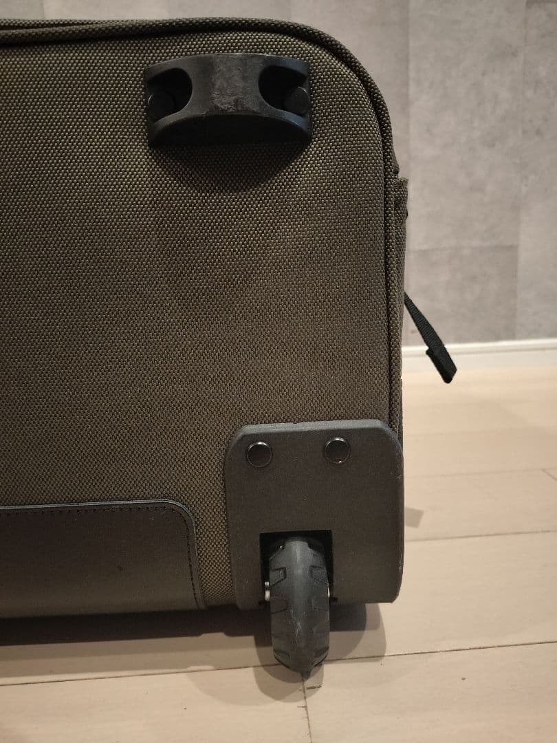 【美品】無印良品 撥水ソフトキャリーケース 40L　カーキ色　オシャレ