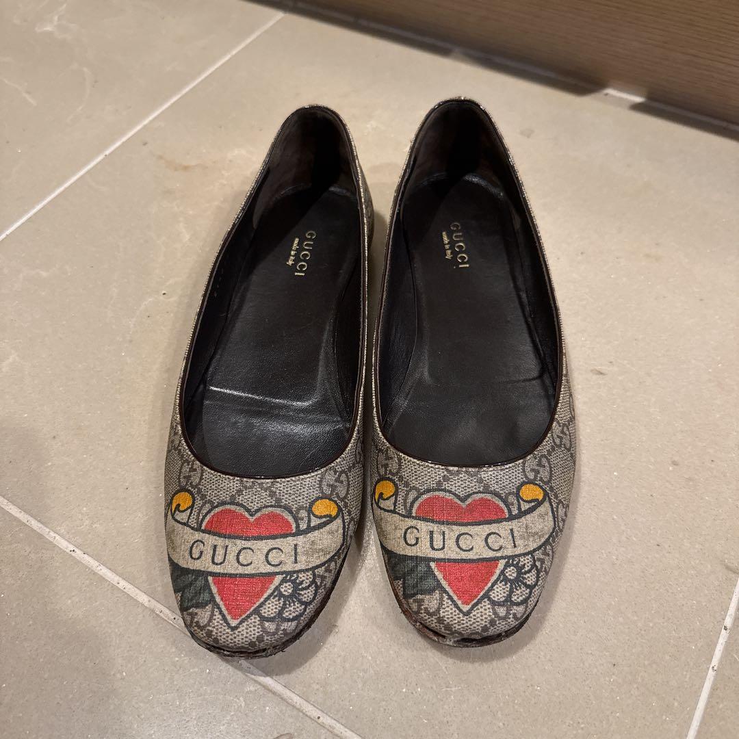 GUCCI フラットシューズ ハートプリント
