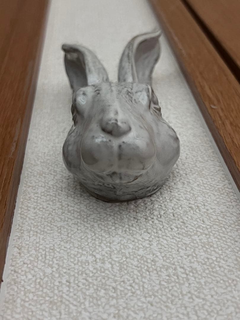 Yarnnakarn Hare Hook うさぎ　壁掛け