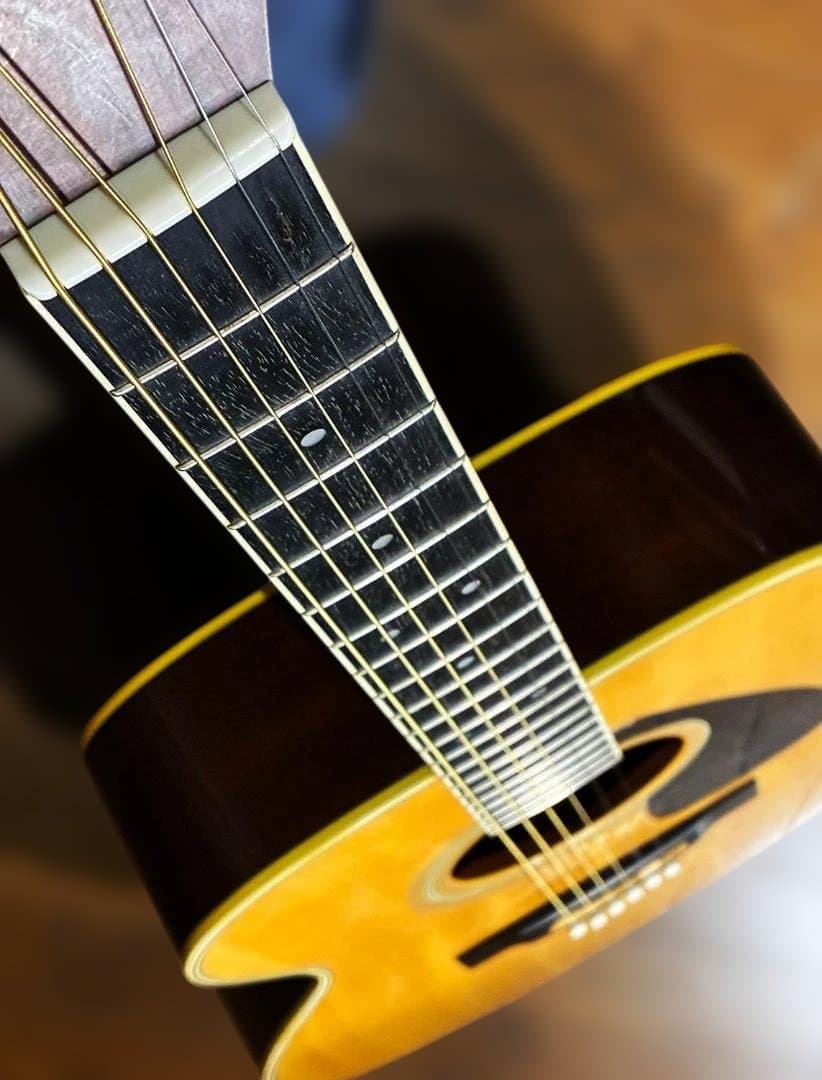 さ*く様 ★超美品！綺麗な音色激鳴り！ヤマハFG202　低弦高調整済　試聴音源有