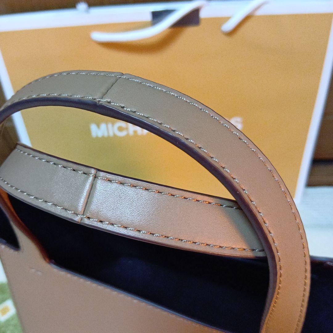 MICHAEL KORS JORDI レザー トート ミディアム