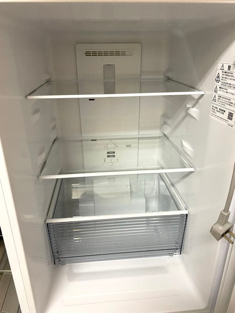 近隣地域限定送料無料❗️ 美品　2022年製 SHARP 179L冷蔵庫