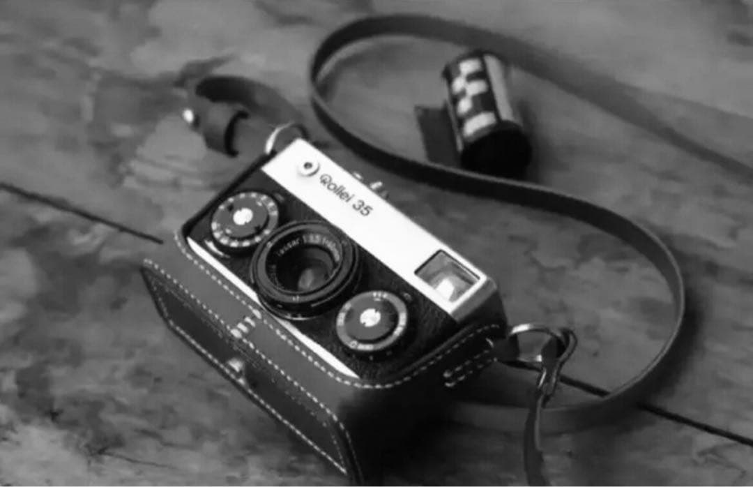 本革 Rollei 35/35T/35S用 カメラケースとストラップ