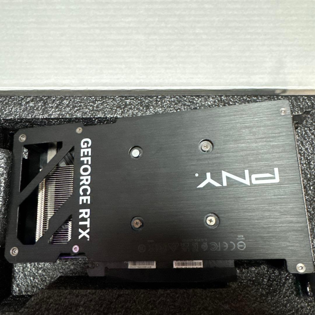 急ぎ PNY GeForce rtx 4060 8GB グラボ