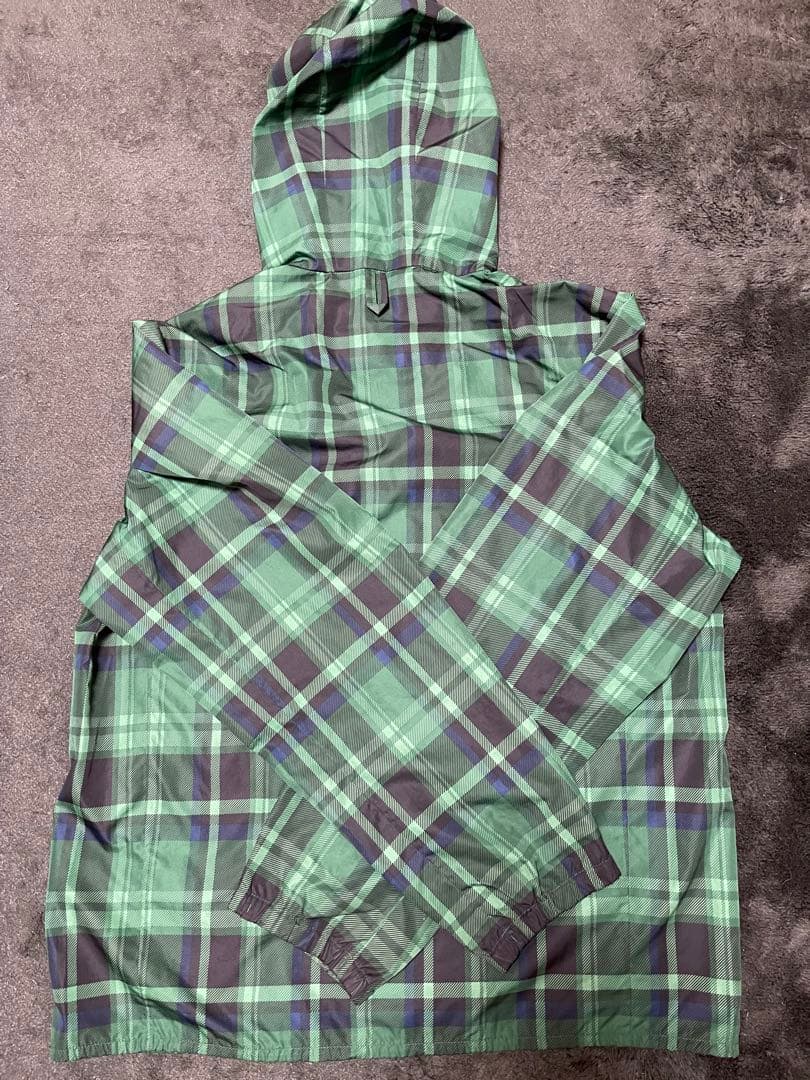 A BATHING APE フード付きナイロンジャケット