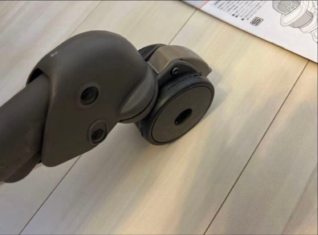 【引き取り可】コンビ ネムリラ ハイローチェア AUTO SWING LM