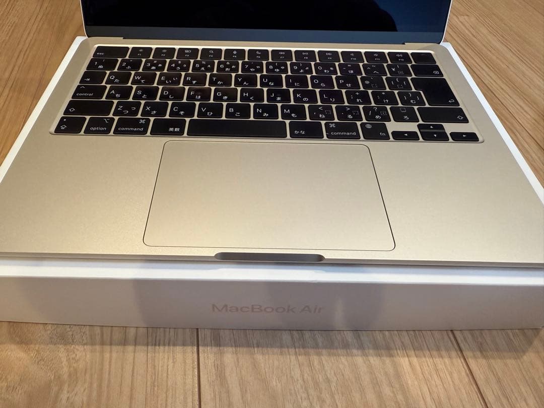 MacBook Air M2 13インチ 8GB 256GB SSD 初期化済み