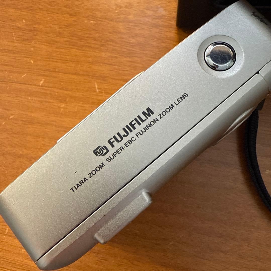 FUJIFILM TIARA ZOOM コンパクトフィルムカメラ