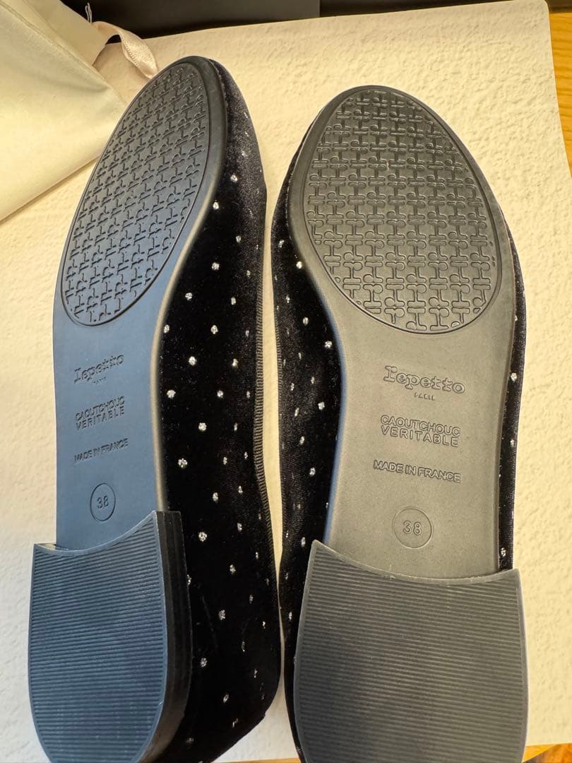 お値下げRepetto ブラックスエードビジューバレエシューズ38新品未使用