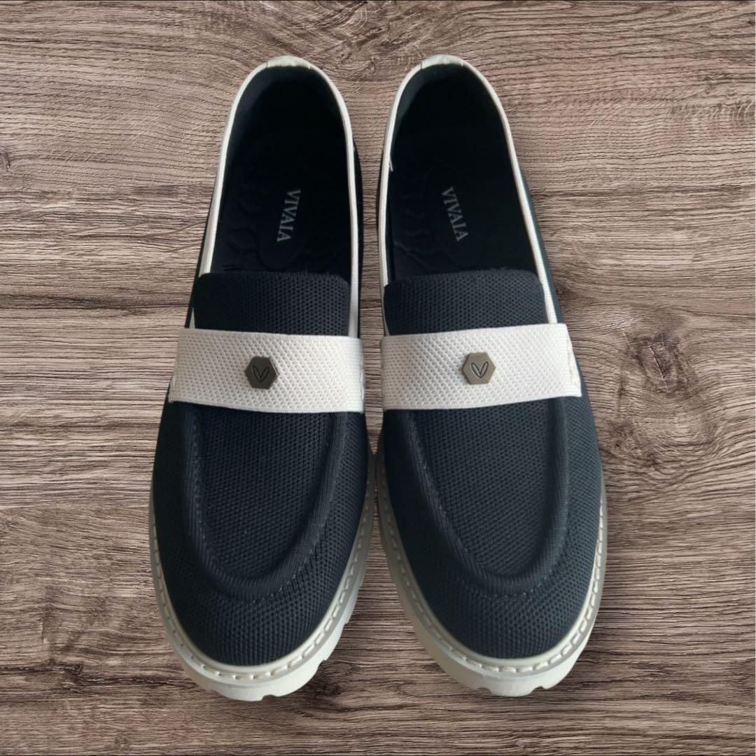 VIVAIA ビバイア　アーモンドトゥプラットフォームトラックソールローファー