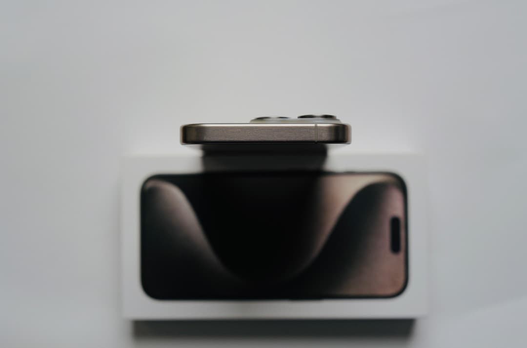 超美品 iPhone 15 Pro ナチュラルチタン 256GB Simフリー