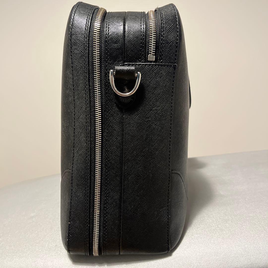 す*ん様 ペッレモルビダキャピターノ 2室タイプ 2way ブリーフケース黒ブラ