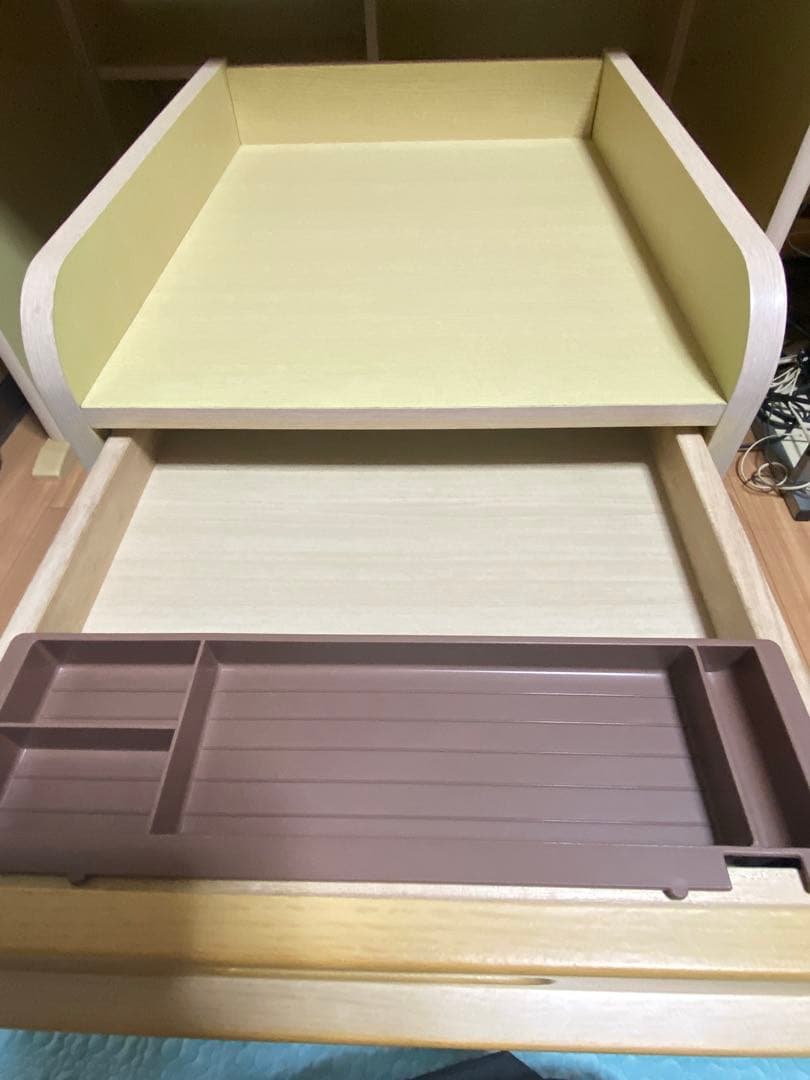 ⚠️引取り限定❗️兵庫県加古川市新在家　美品ベージュ 学習机 上部棚付き 3点セット