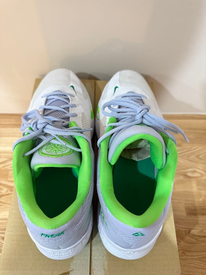 シューズ(男性用) NIKE ZOOM FREAK 4 'THE DECISION'