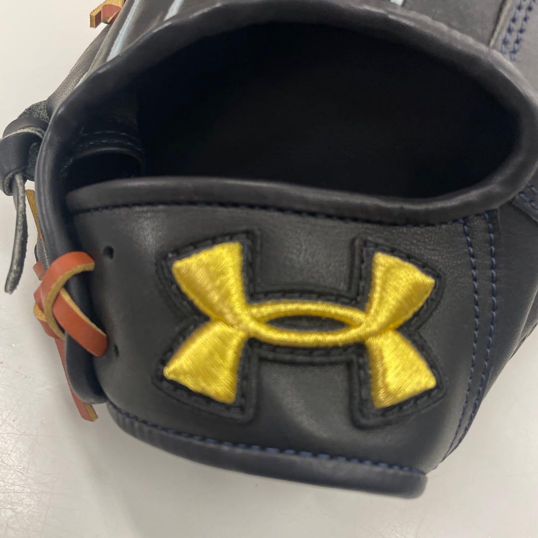Under Armour 硬式グローブ 内野手用