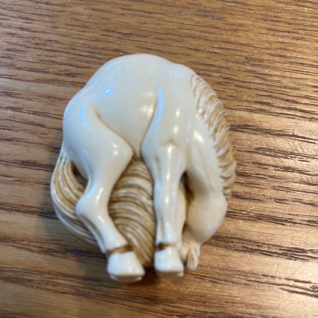 珍品　根付けではない　調味料？馬さんと猿の小さじ付きの　角