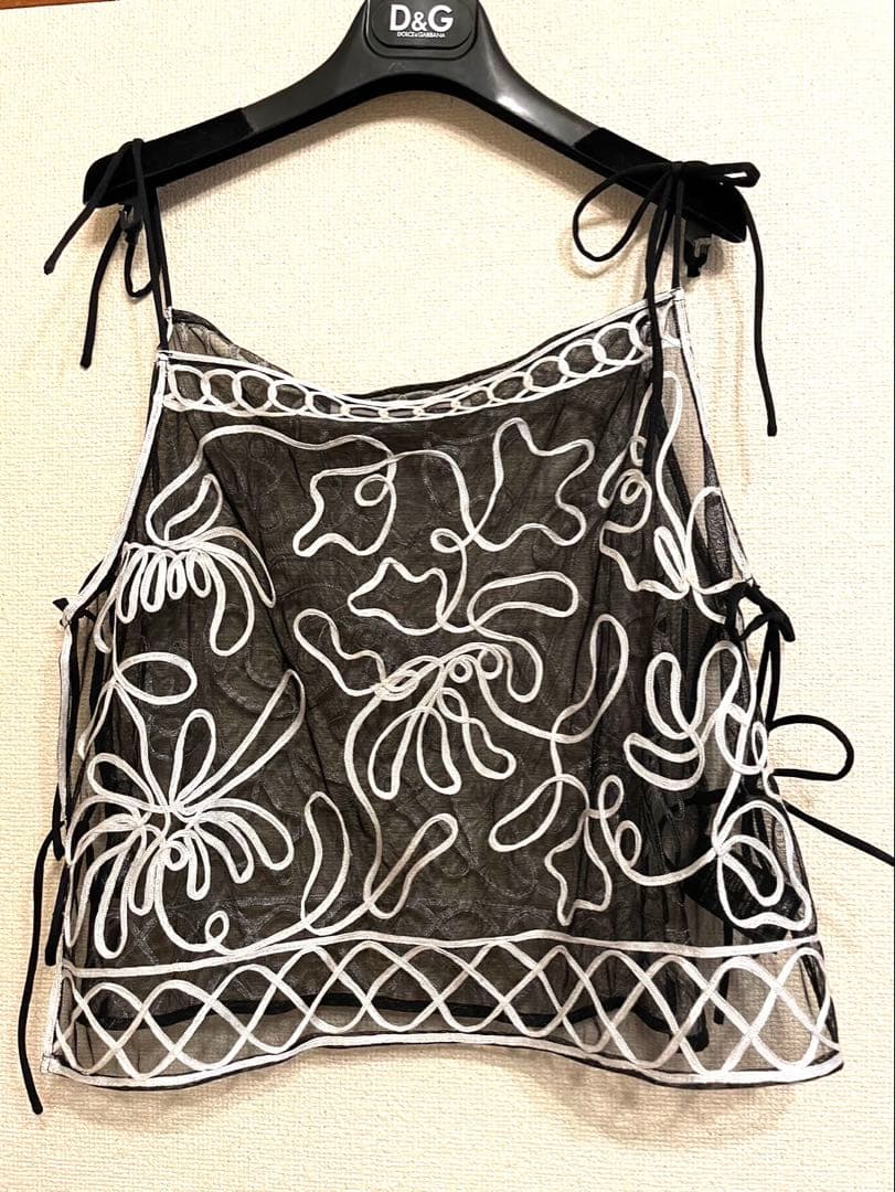 値下げ‼️Sara Mallika チュールテープエンブロイダリーキャミソール