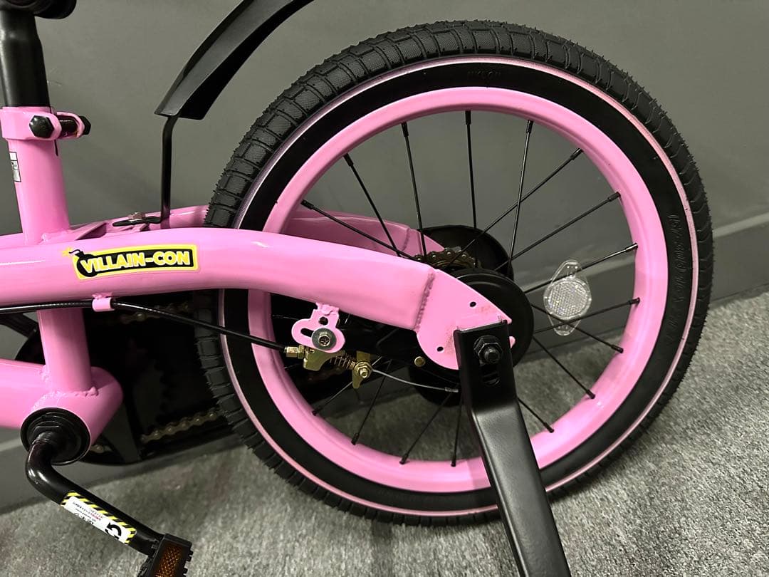 【新品・未使用】ミニオンズ 子供用自転車 16インチ 補助輪付き 正規デザイン