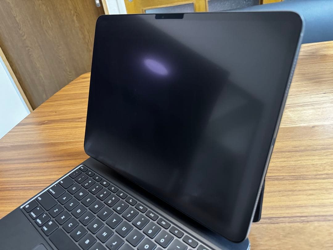 iPad Pro13インチ(M4・512GB・WiFiモデル)+USキーボード