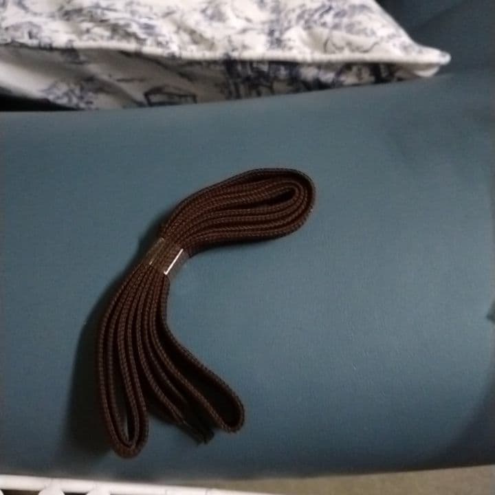 壁掛けミラー　オーバル 花模様　アイアン　透かし細工