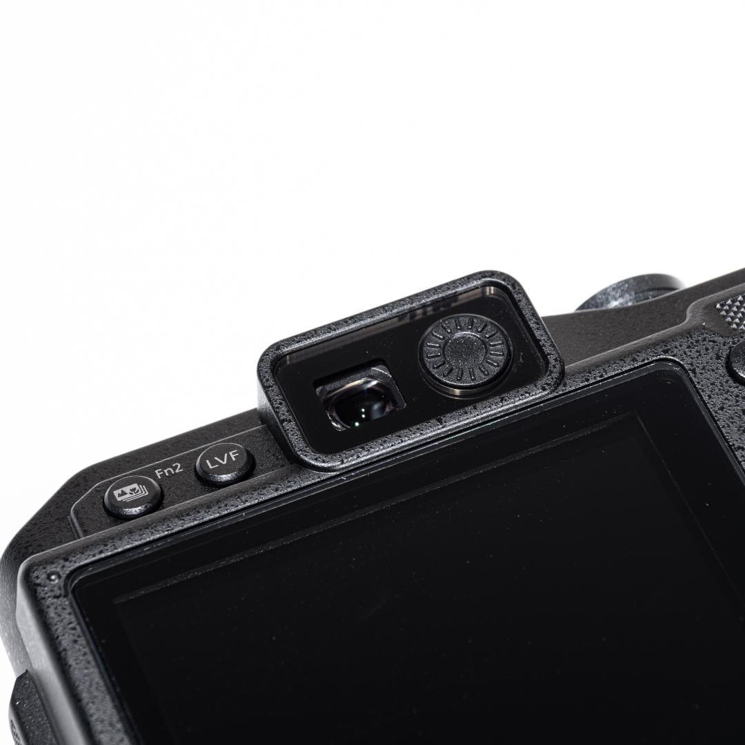 LUMIX DC-FT7 防水カメラ ファインダー
