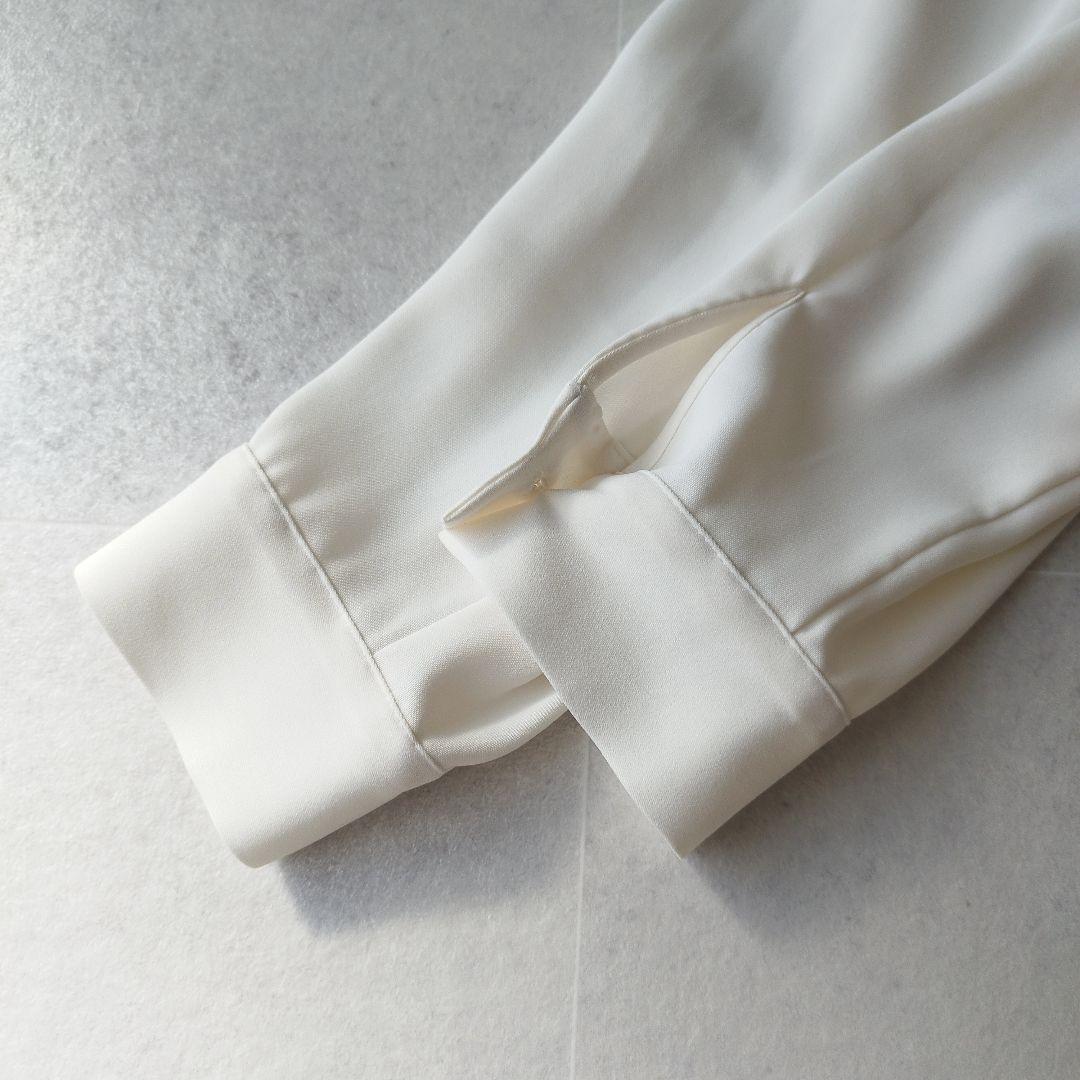 完売品！未使用級✨️アルアバイル ポリエステルツイルハイショクナロータイブラウス