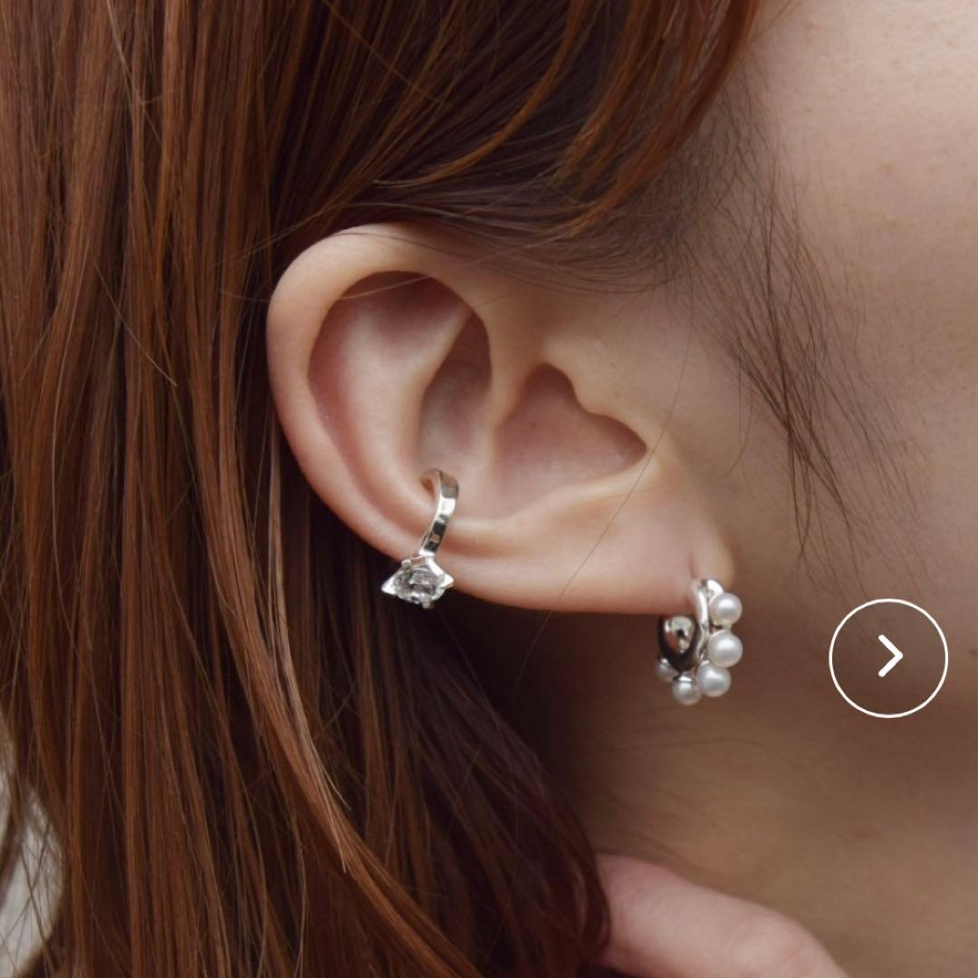 e.m. パールフープピアス
