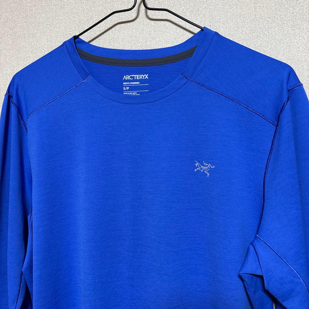 美品 ARC'TERYX ブルー 長袖 Tシャツ ロンT