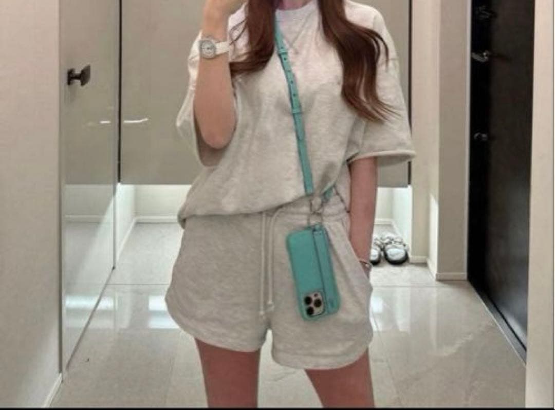 BONAVENTURA ボナベンチュラ鈴木亜美　アトールブルー　13pro 携帯