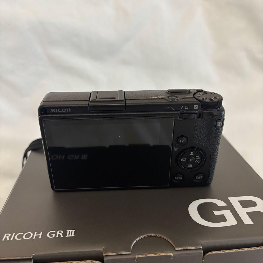 RICOH GR III コンパクトデジタルカメラ　美品