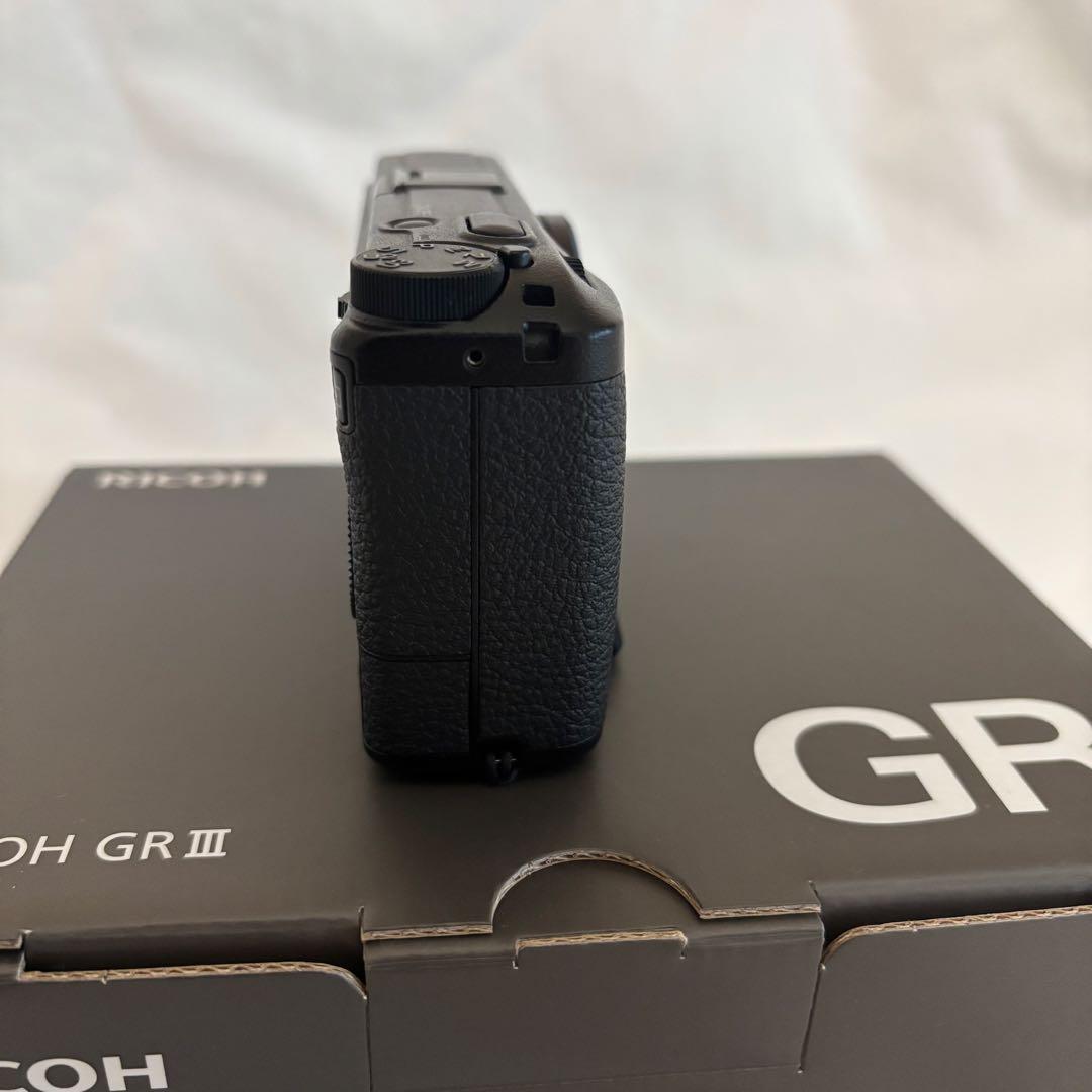 RICOH GR III コンパクトデジタルカメラ　美品