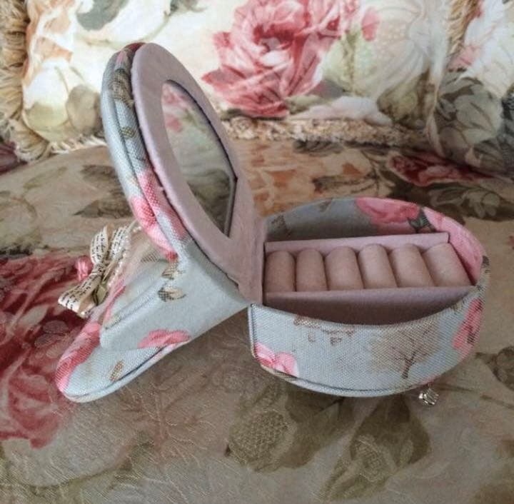 新品☆猫脚ソファー&チェアー型ジュエリーBOX ドールハウス インテリア