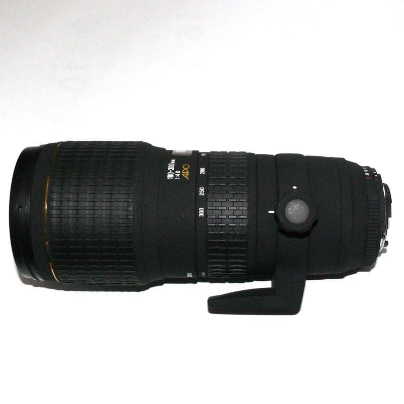 SIGMA AF 100-300mm F4 APO EX IF HSM ニコンF